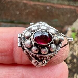 Vintage Bali Sterling Silver Red Garnet Poison Ring